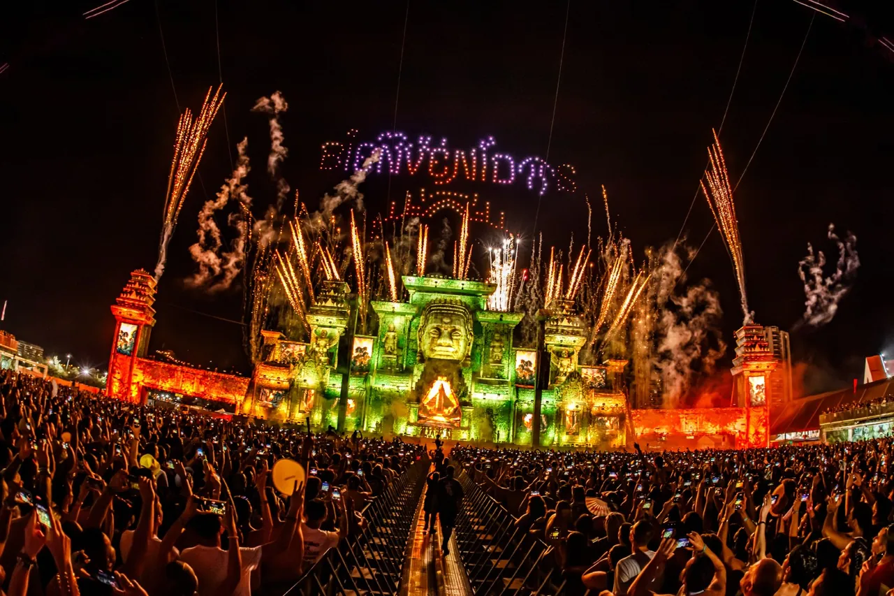 Cérémonie d'ouverture du 14 août 2026 : drones, pyrotechnie et mainstage APSARAS.