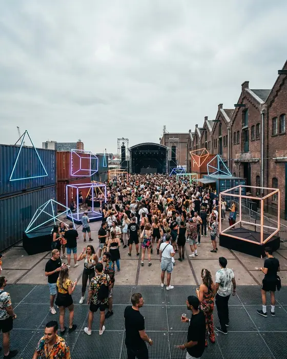 Visuel d'illustration de DGTL Amsterdam (NDSM Docklands, Amsterdam, Pays-Bas, 3 avril 2026)