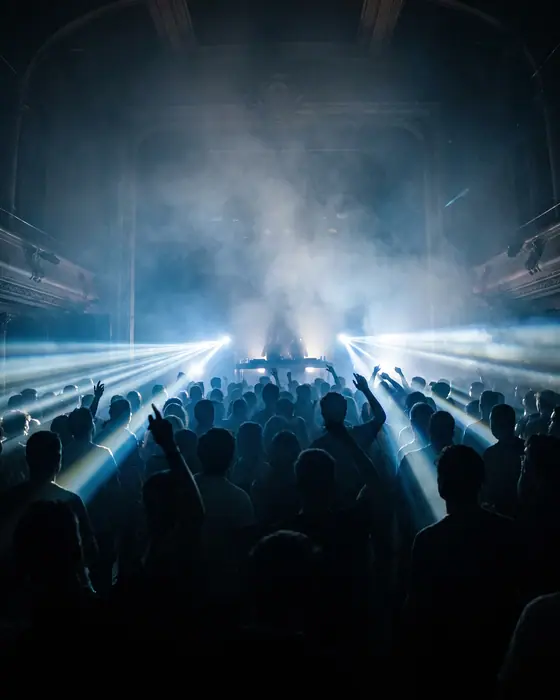 Visuel d'illustration de Lena Willikens + Rick Shiver + Donia (Beursschouwburg, Brussels, Belgique, 6 novembre 2026)