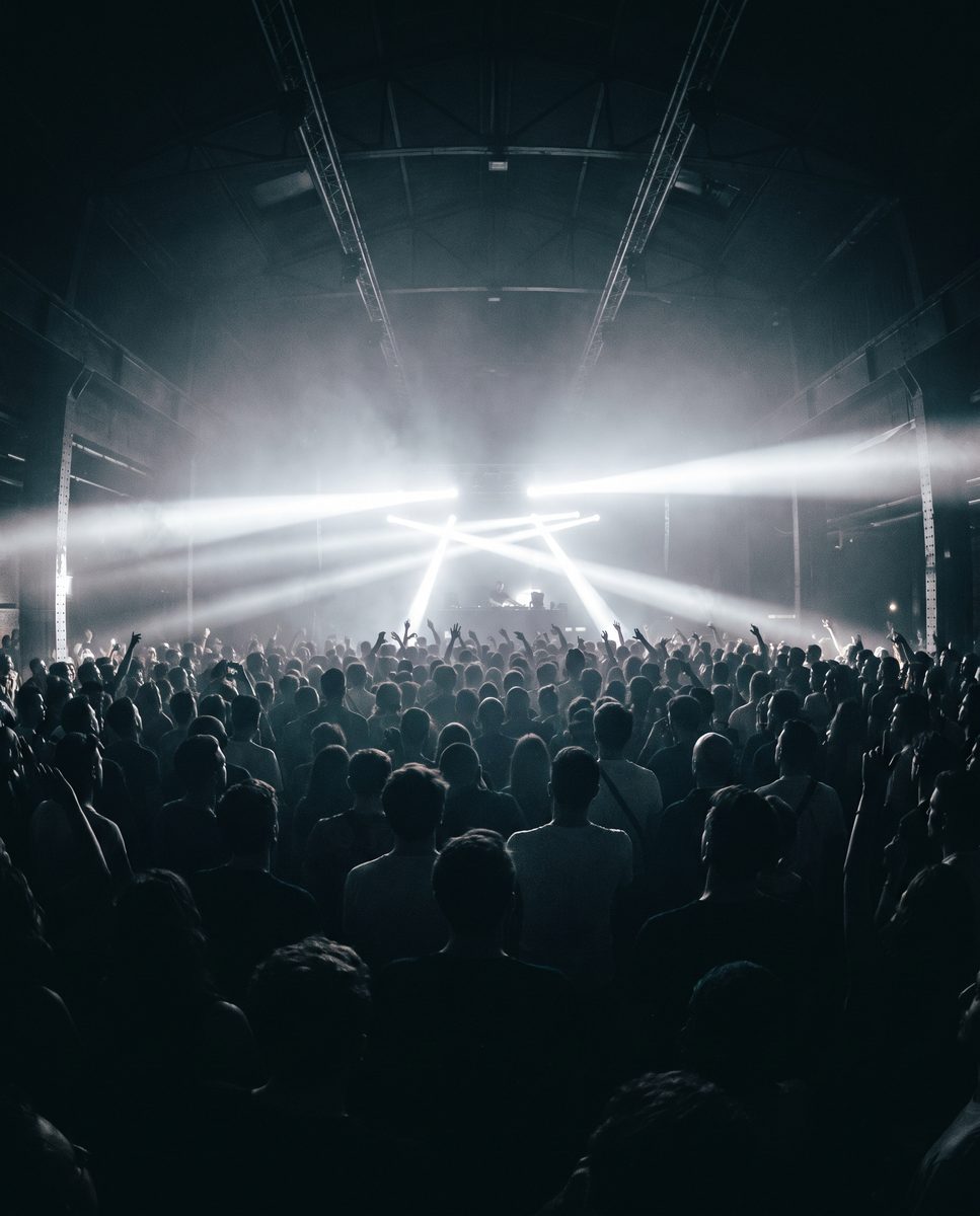 Visuel d'illustration de LESSSS All Night Long (Le Transbordeur, Villeurbanne, France, 26 septembre 2026)