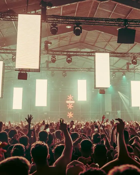 Photo de Circus Presents ROSSI. (Blackstone Street Warehouse, Liverpool, Royaume-Uni, 10 octobre 2026)
