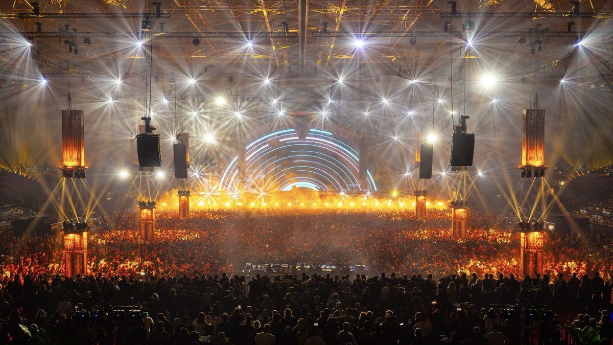 Affiche officielle de Transmission Netherlands (GelreDome, Arnhem, Pays-Bas, 28 novembre 2026)